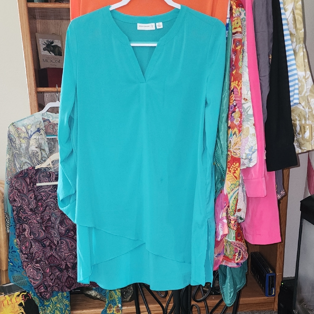 Susan Graver Turquoise Layered Tunic Top Blouse Long Sleeve w/ Button Tab Holder